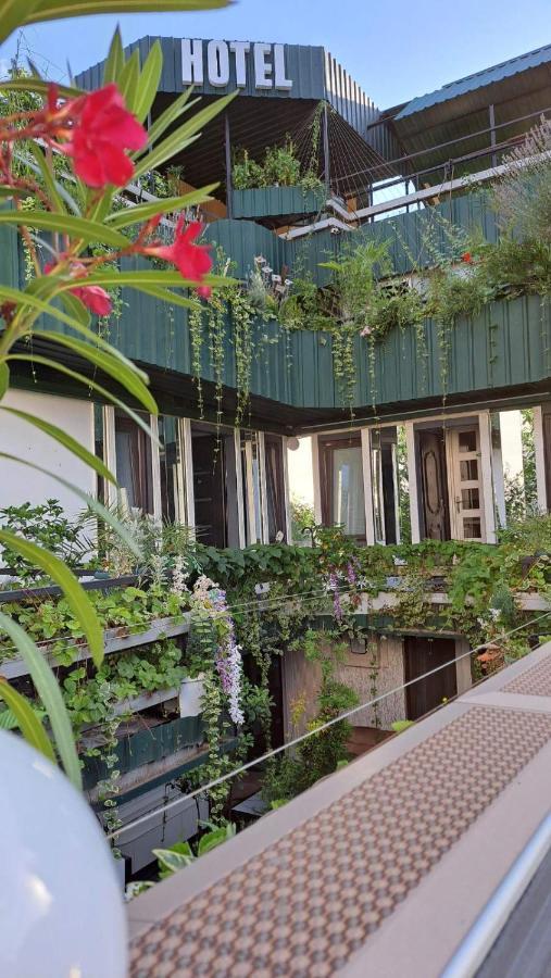 Kai Hotel Bar Tbilisi Exterior foto